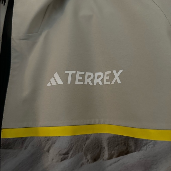 adidas Terrex National Geographic RAIN.RDY Jacket - Picture 2 of 7